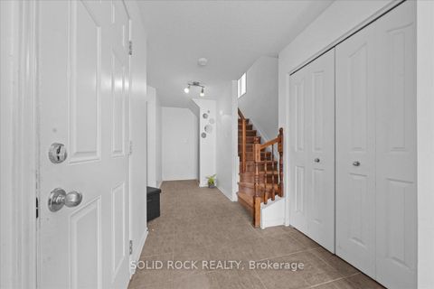 Photo 2 at 369 Citiplace Drive, Nepean (Merivale Industrial Park/Citiplace), Ottawa