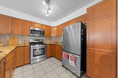 Photo 7 at 369 Citiplace Drive, Nepean (Merivale Industrial Park/Citiplace), Ottawa