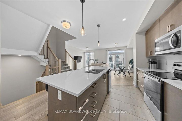 Photo 9 at 274 Pastel Way, Nepean (Half Moon Bay), Ottawa