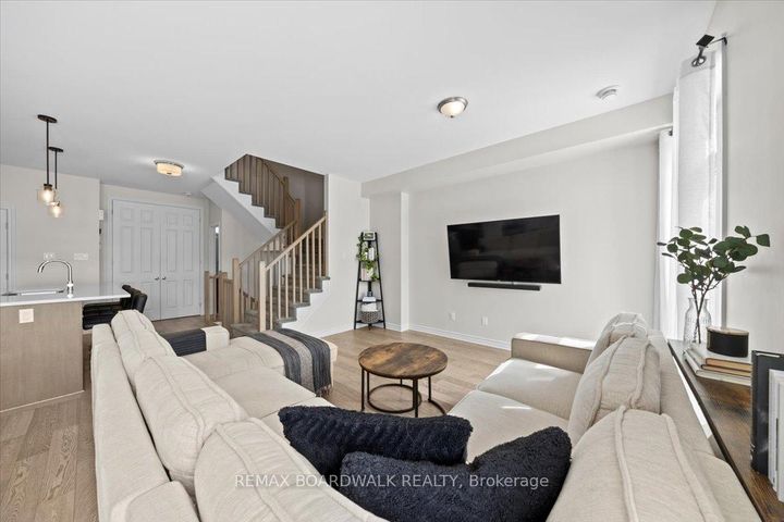 Photo 16 at 274 Pastel Way, Nepean (Half Moon Bay), Ottawa