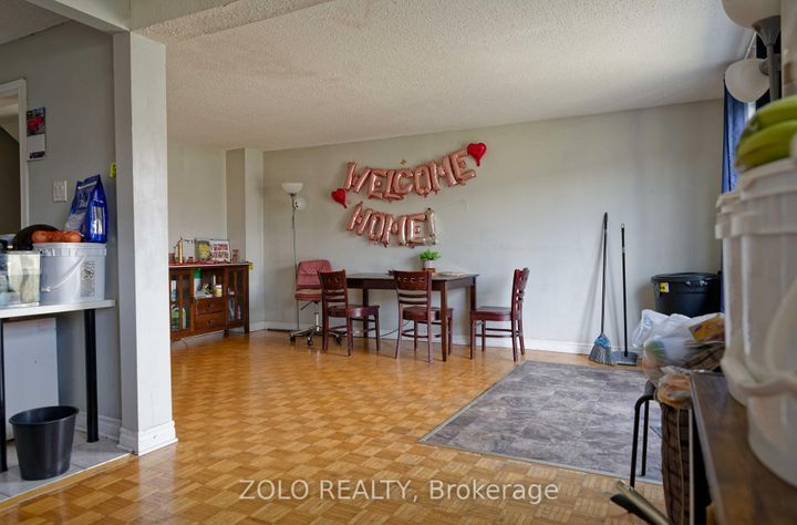 Photo 3 at 59 - 241 Ridgepark Private, Nepean (Meadowlands/Crestview), Ottawa