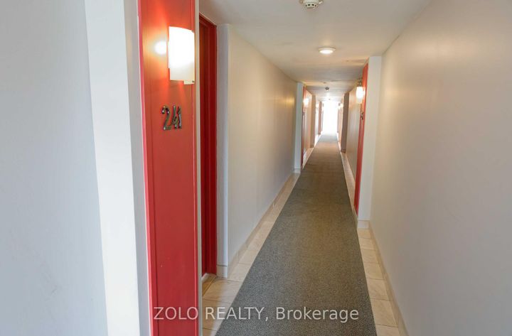 Photo 33 at 59 - 241 Ridgepark Private, Nepean (Meadowlands/Crestview), Ottawa