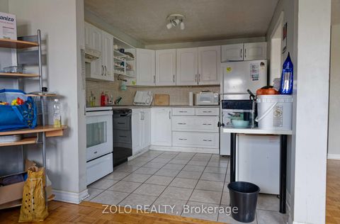 Photo 8 at 59 - 241 Ridgepark Private, Nepean (Meadowlands/Crestview), Ottawa