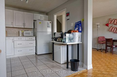 Photo 9 at 59 - 241 Ridgepark Private, Nepean (Meadowlands/Crestview), Ottawa
