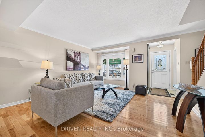 Photo 2 at 30 Peacock Crescent, Nepean (Cedargrove/Fraserdale), Ottawa
