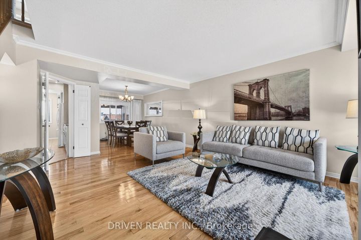 Photo 3 at 30 Peacock Crescent, Nepean (Cedargrove/Fraserdale), Ottawa