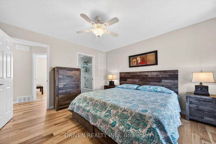 Photo 14 at 30 Peacock Crescent, Nepean (Cedargrove/Fraserdale), Ottawa