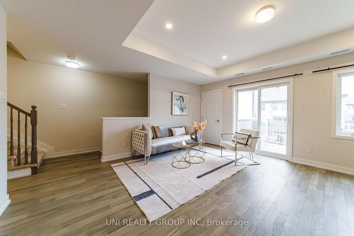 Photo 6 at 264 ANYOLITE Private, Nepean (Heritage Park), Ottawa