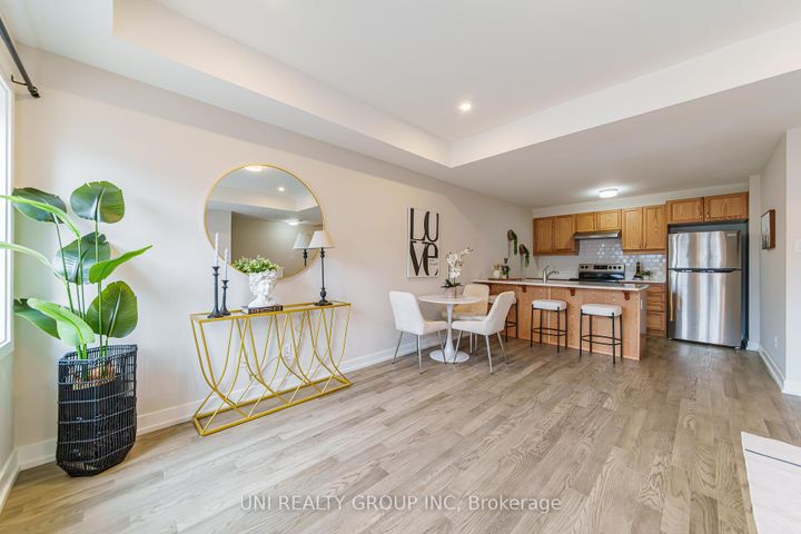 Photo 10 at 264 ANYOLITE Private, Nepean (Heritage Park), Ottawa