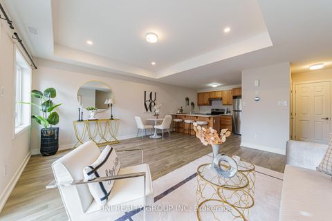 Photo 9 at 264 ANYOLITE Private, Nepean (Heritage Park), Ottawa