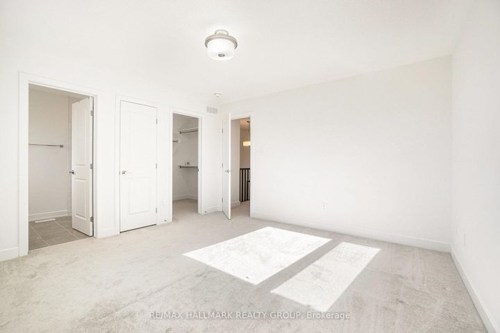 Photo 18 at 262 Darjeeling Avenue, Nepean (Heritage Park), Ottawa