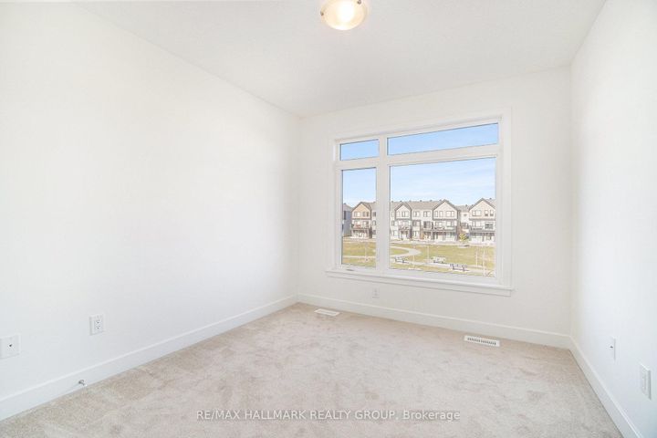 Photo 23 at 262 Darjeeling Avenue, Nepean (Heritage Park), Ottawa