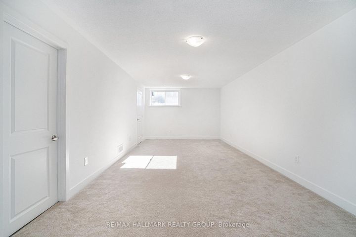 Photo 26 at 262 Darjeeling Avenue, Nepean (Heritage Park), Ottawa