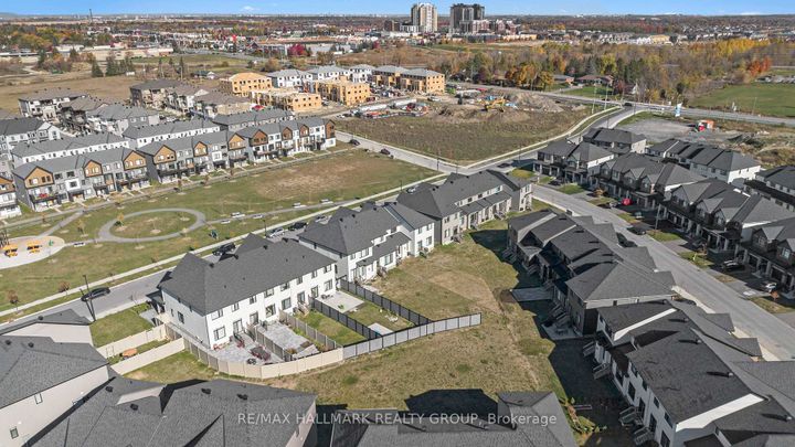 Photo 34 at 262 Darjeeling Avenue, Nepean (Heritage Park), Ottawa