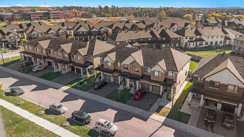 Photo 2 at 262 Darjeeling Avenue, Nepean (Heritage Park), Ottawa