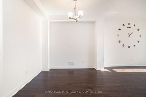Photo 10 at 262 Darjeeling Avenue, Nepean (Heritage Park), Ottawa