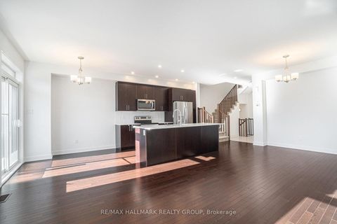 Photo 13 at 262 Darjeeling Avenue, Nepean (Heritage Park), Ottawa