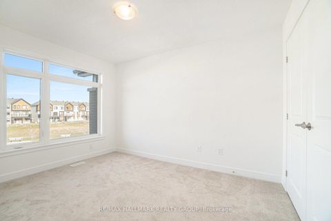 Photo 21 at 262 Darjeeling Avenue, Nepean (Heritage Park), Ottawa