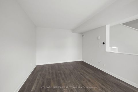 Photo 11 at 511 Clemency Crescent, Nepean (Heritage Park), Ottawa