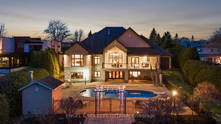 Photo 1 at 25 Winding Way, Nepean (Barrhaven East), Ottawa
