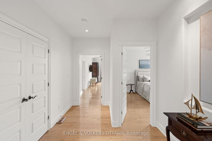 Photo 15 at 25 Winding Way, Nepean (Barrhaven East), Ottawa