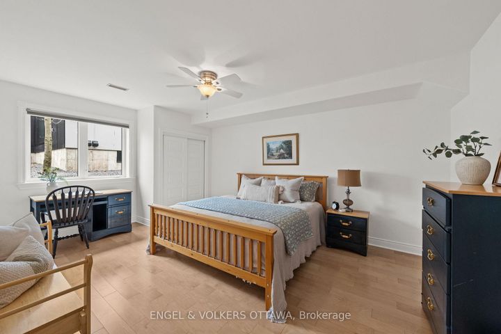 Photo 34 at 25 Winding Way, Nepean (Barrhaven East), Ottawa
