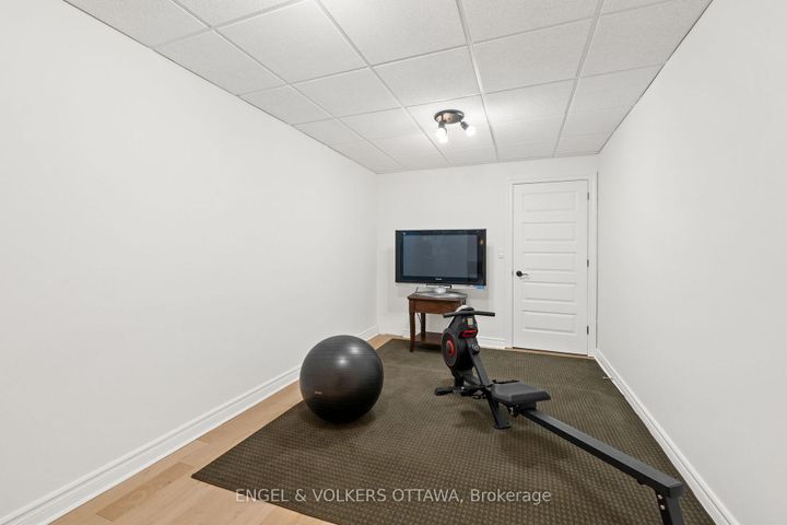 Photo 36 at 25 Winding Way, Nepean (Barrhaven East), Ottawa