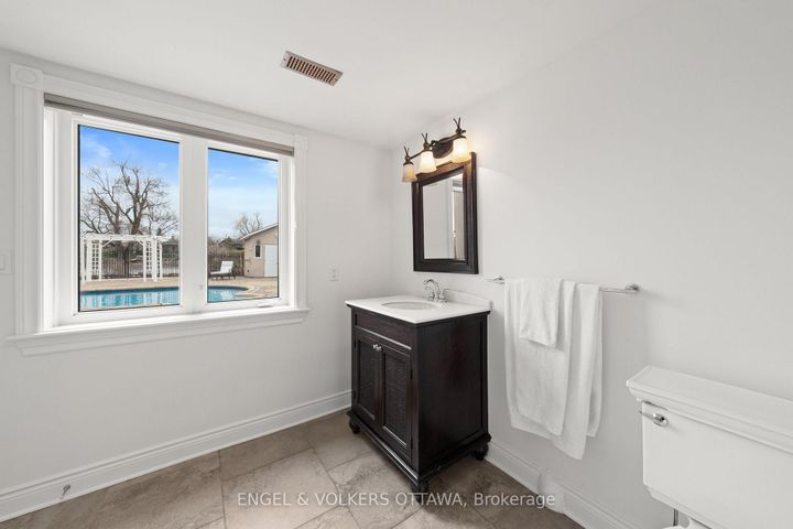 Photo 37 at 25 Winding Way, Nepean (Barrhaven East), Ottawa