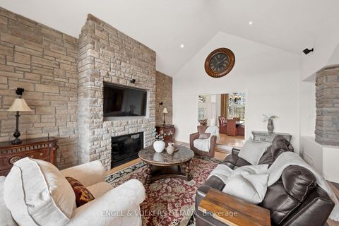 Photo 10 at 25 Winding Way, Nepean (Barrhaven East), Ottawa