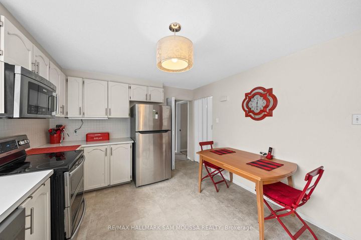 Photo 16 at 46 Seymour Avenue, Nepean (Borden Farm/Stewart Farm/Carleton Heights/Parkwood Hills), Ottawa