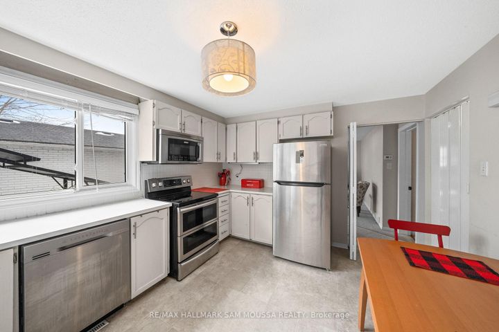 Photo 17 at 46 Seymour Avenue, Nepean (Borden Farm/Stewart Farm/Carleton Heights/Parkwood Hills), Ottawa