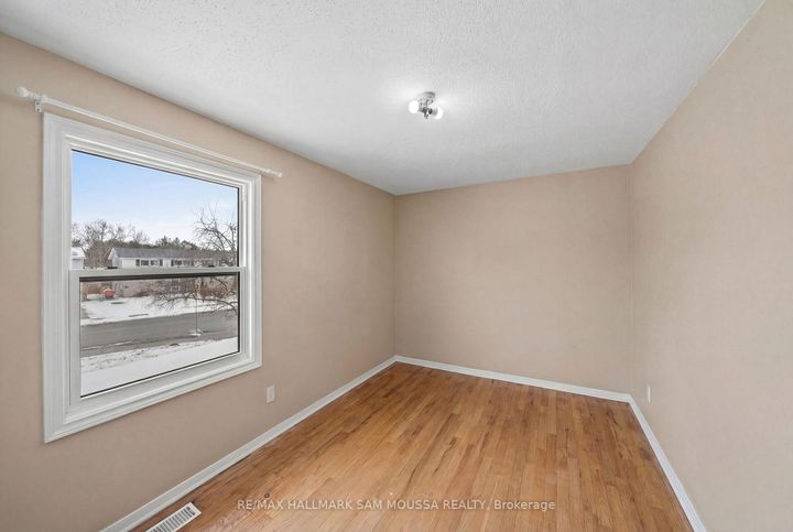 Photo 25 at 46 Seymour Avenue, Nepean (Borden Farm/Stewart Farm/Carleton Heights/Parkwood Hills), Ottawa