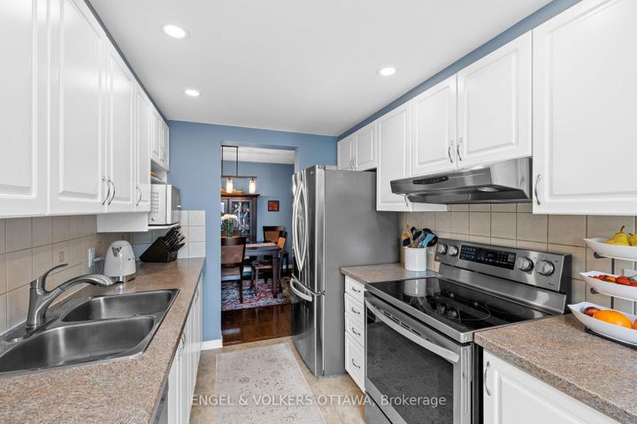 Photo 7 at 162 Sorento Street, Nepean (Strandherd), Ottawa