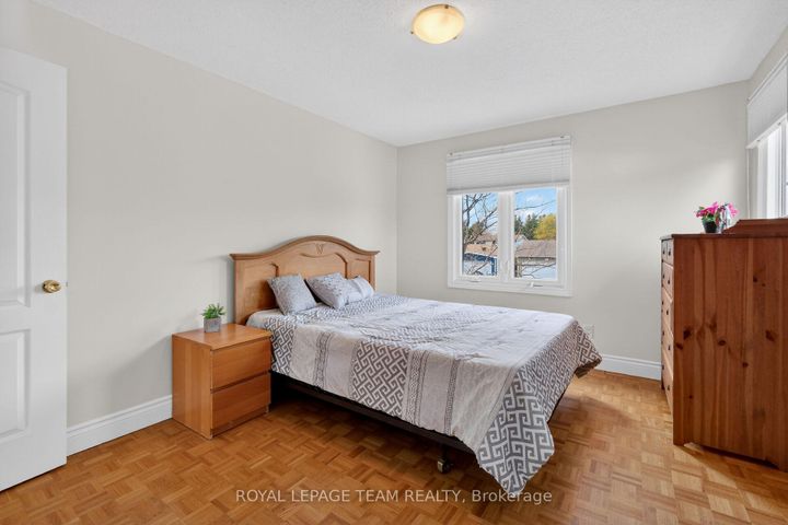 Photo 28 at 98 Canter Boulevard, Nepean (Meadowlands/St. Claire Gardens), Ottawa