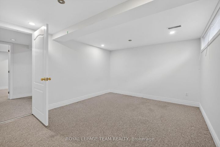 Photo 34 at 98 Canter Boulevard, Nepean (Meadowlands/St. Claire Gardens), Ottawa