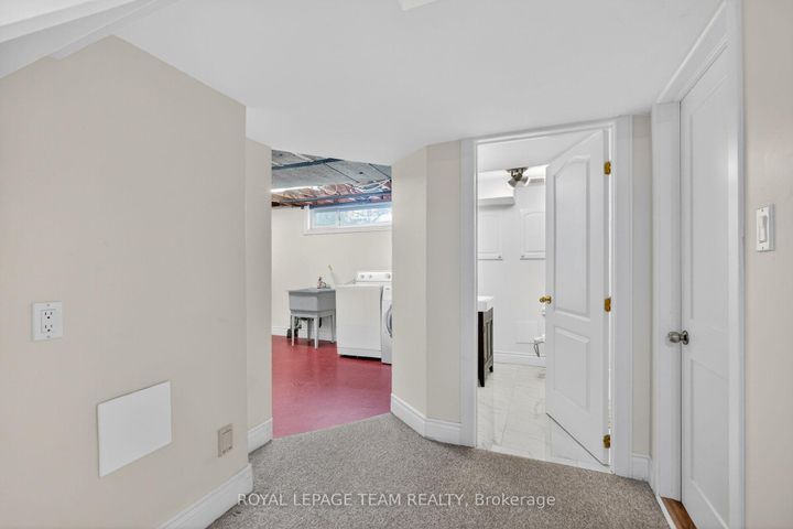Photo 36 at 98 Canter Boulevard, Nepean (Meadowlands/St. Claire Gardens), Ottawa