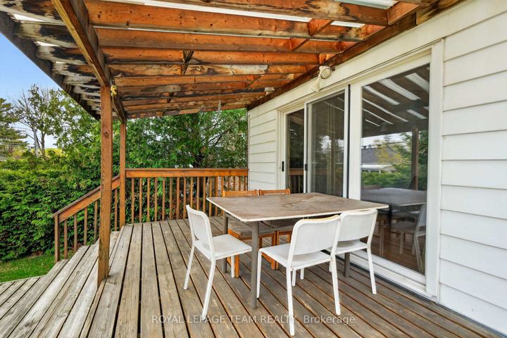 Photo 45 at 98 Canter Boulevard, Nepean (Meadowlands/St. Claire Gardens), Ottawa