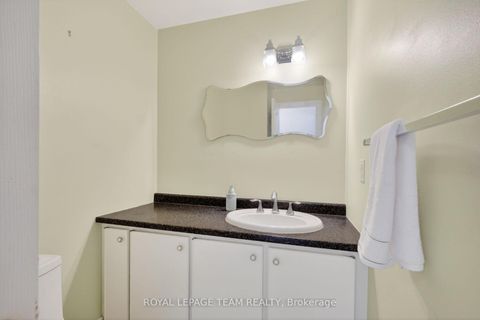 Photo 17 at 98 Canter Boulevard, Nepean (Meadowlands/St. Claire Gardens), Ottawa