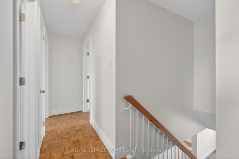 Photo 19 at 98 Canter Boulevard, Nepean (Meadowlands/St. Claire Gardens), Ottawa