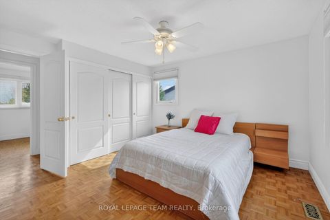 Photo 22 at 98 Canter Boulevard, Nepean (Meadowlands/St. Claire Gardens), Ottawa
