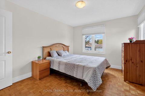 Photo 28 at 98 Canter Boulevard, Nepean (Meadowlands/St. Claire Gardens), Ottawa
