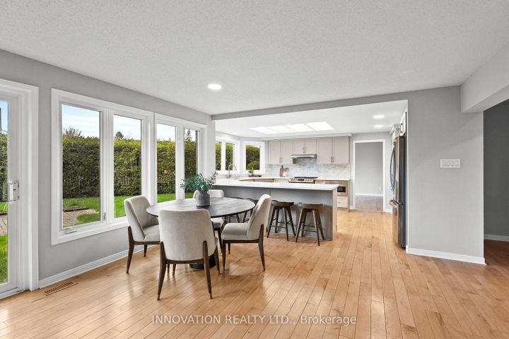 Photo 7 at 206 Cypress Court, Nepean (Bayshore), Ottawa