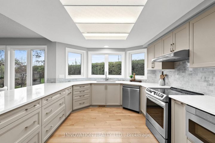 Photo 8 at 206 Cypress Court, Nepean (Bayshore), Ottawa