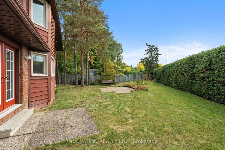 Photo 34 at 206 Cypress Court, Nepean (Bayshore), Ottawa