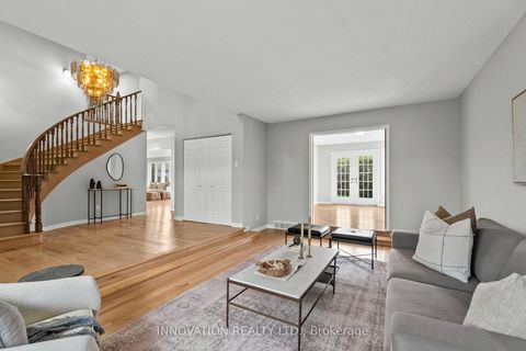 Photo 4 at 206 Cypress Court, Nepean (Bayshore), Ottawa