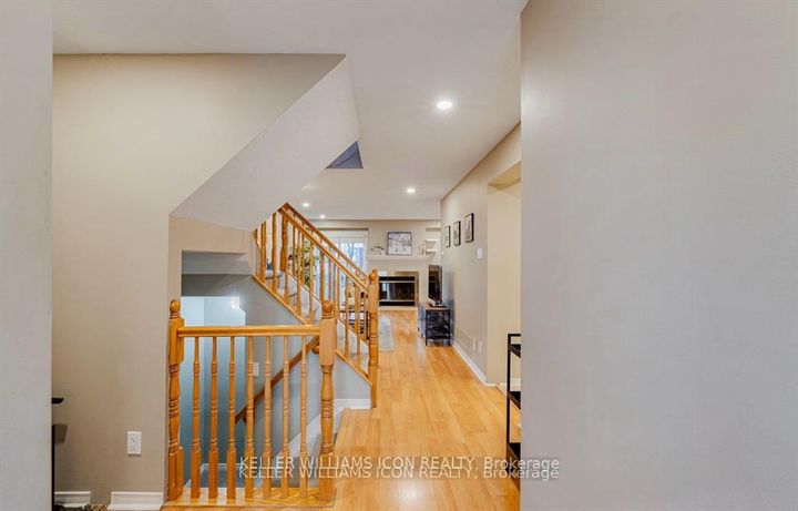 Photo 3 at 83 Wrenwood Crescent, Nepean (Centrepointe), Ottawa