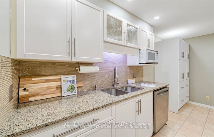 Photo 14 at 83 Wrenwood Crescent, Nepean (Centrepointe), Ottawa