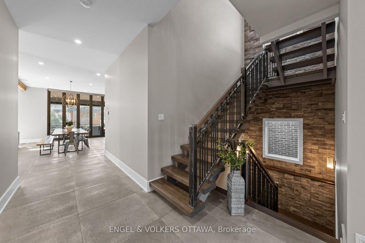 Photo 3 at 15 Tierney Drive, Nepean (Longfields), Ottawa