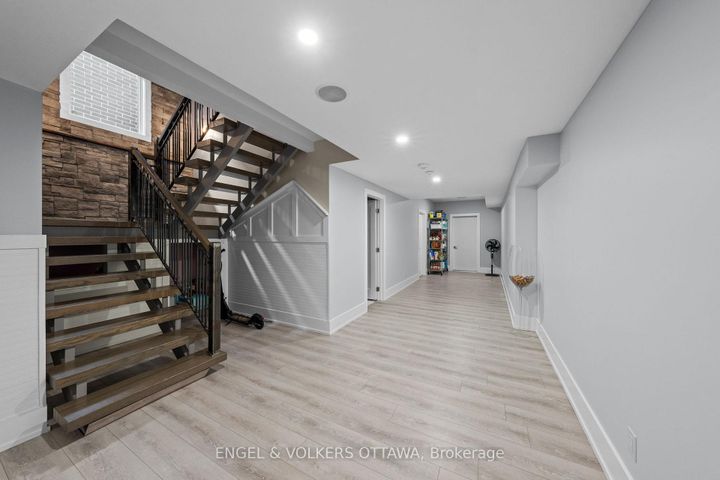 Photo 37 at 15 Tierney Drive, Nepean (Longfields), Ottawa