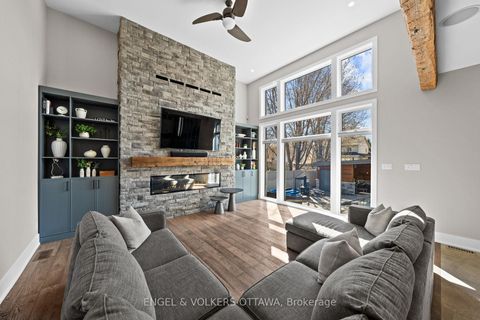 Photo 4 at 15 Tierney Drive, Nepean (Longfields), Ottawa